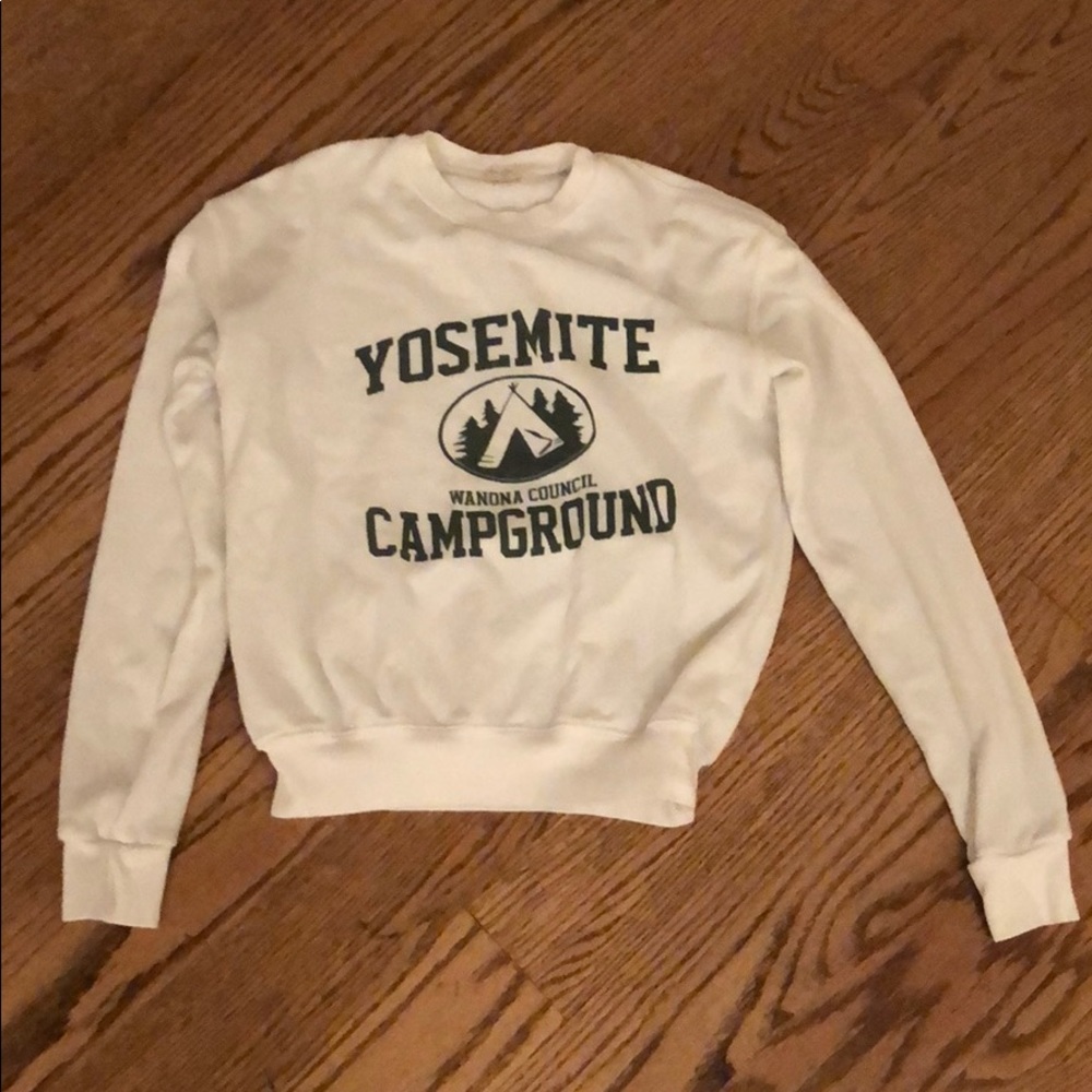 Brandy Melville Yosemite Sweatshirt